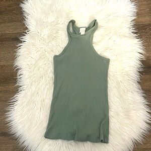 H&M tank